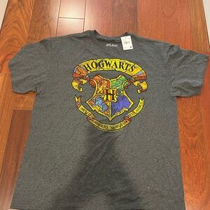 NWT Harry Potter Hogwarts Gray T-Shirt